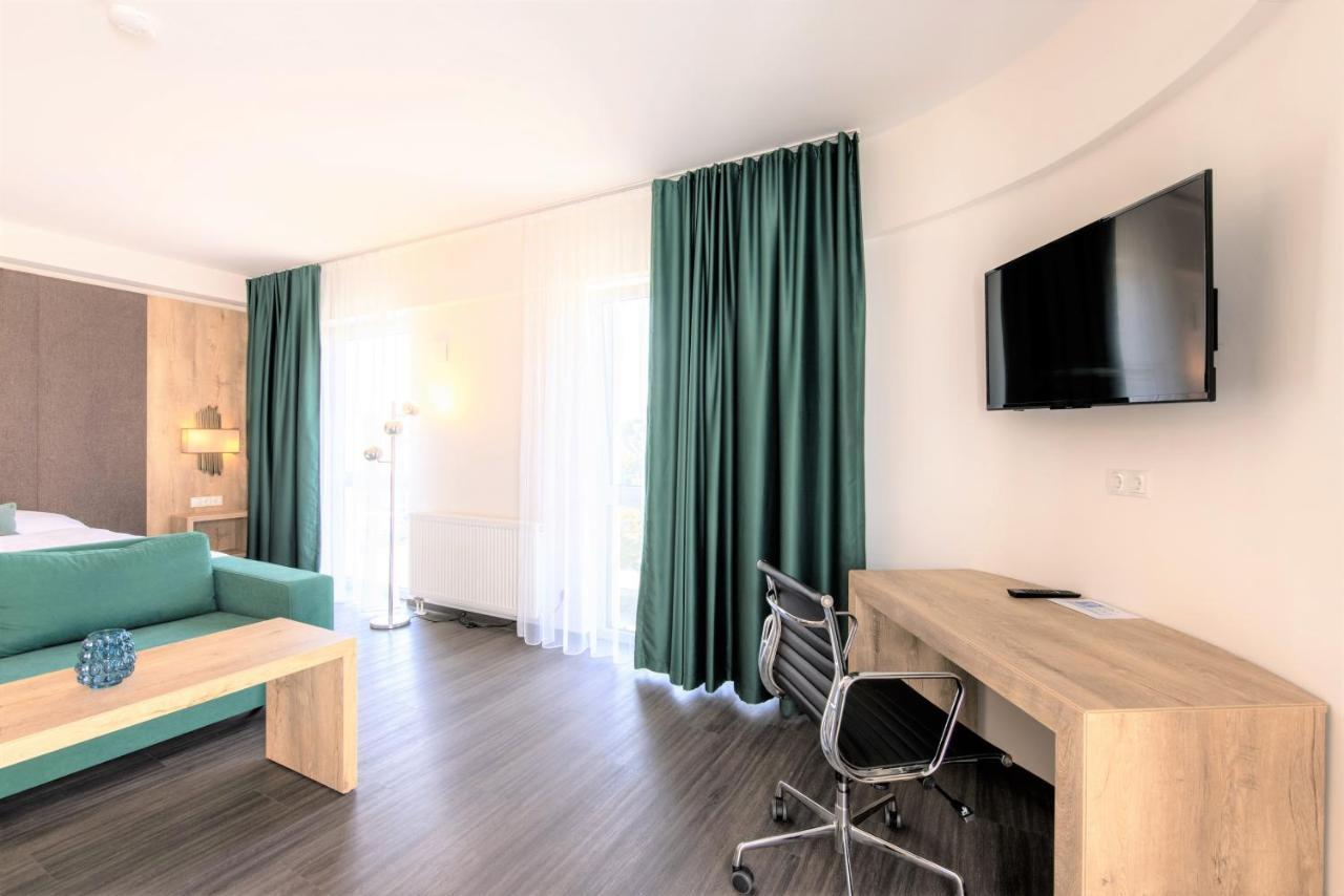 Luxstay Karben Neue Mitte - Self-Check-In エクステリア 写真